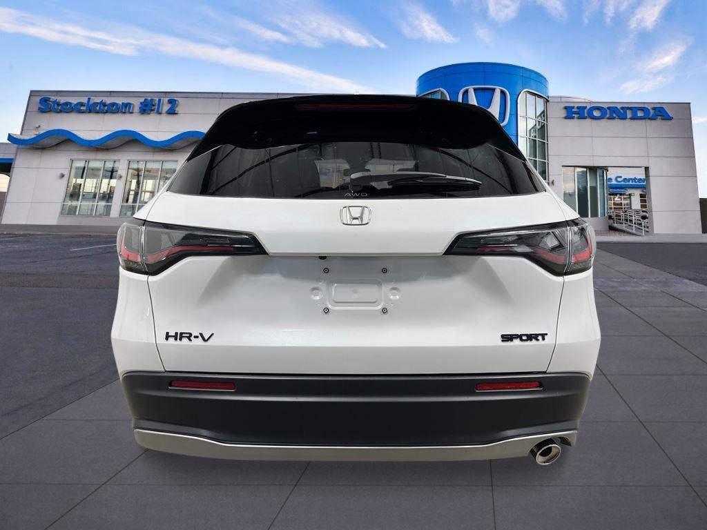 New 2026 Honda HR-V Sport image 4