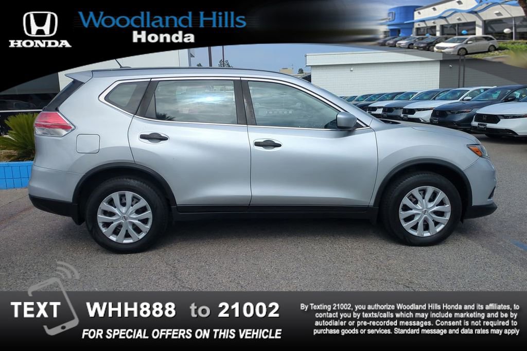 Used 2016 Nissan Rogue S FWD image 4