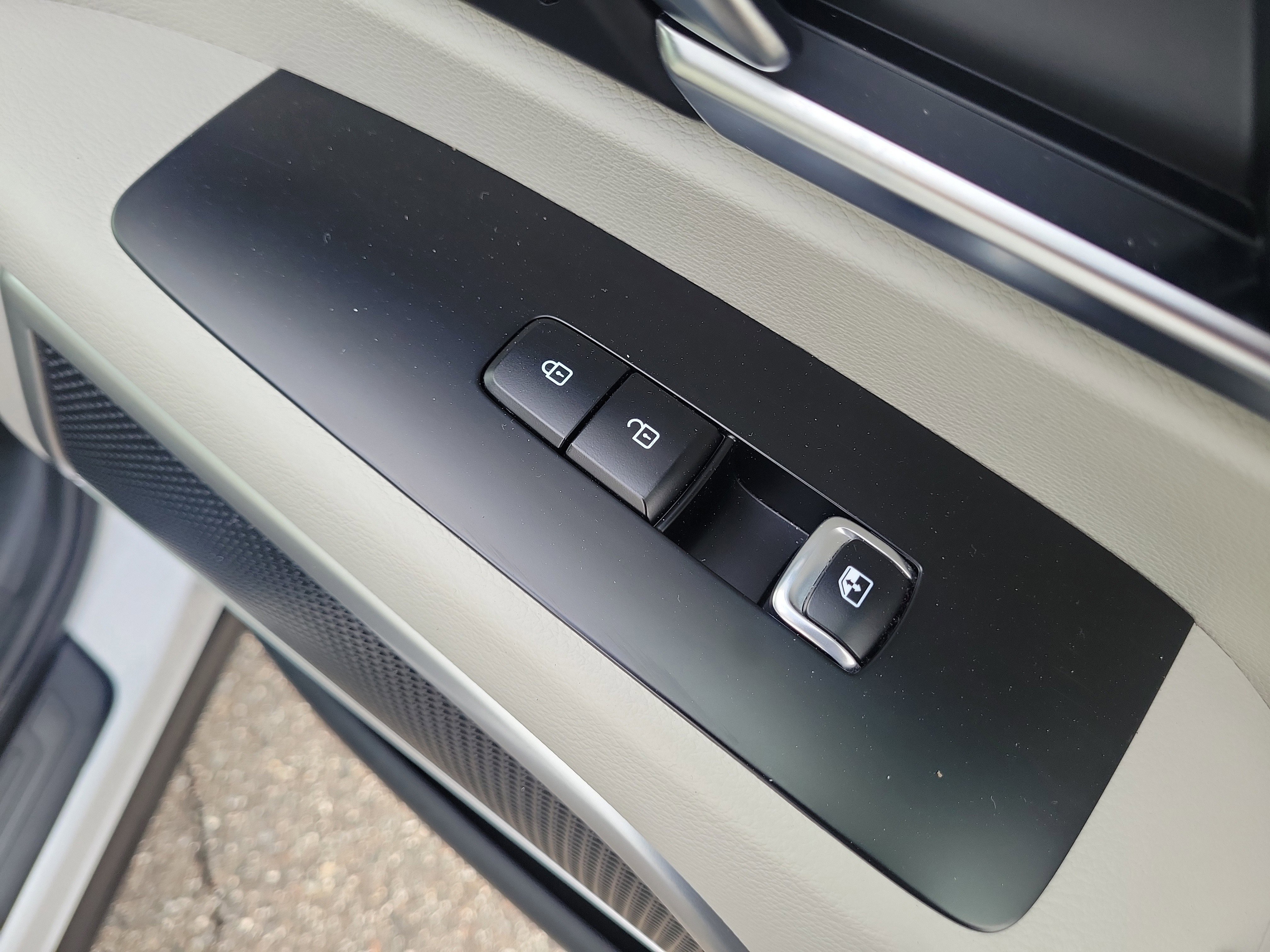 Used 2021 Kia Telluride EX w/ EX Premium Package FWD image 11