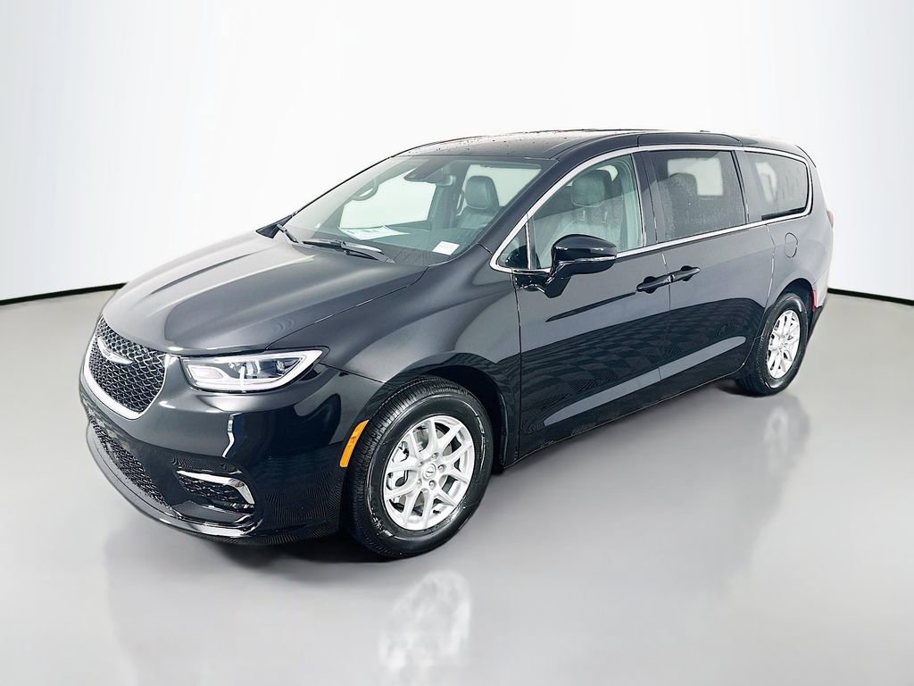 New 2026 Chrysler Pacifica Select FWD image 3