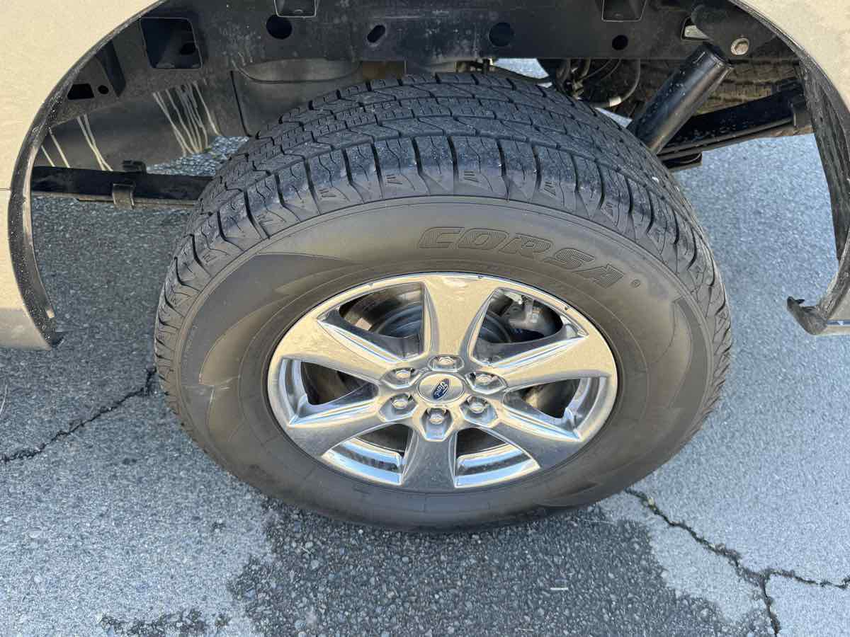 Used 2018 Ford F150 XLT w/ Equipment Group 302A Luxury image 34