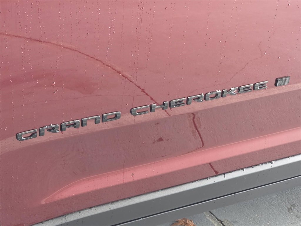 New 2025 Jeep Grand Cherokee L Altitude image 31