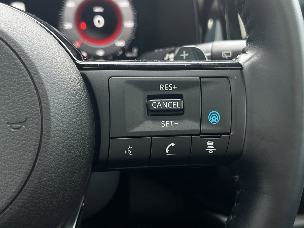 Used 2023 Nissan Pathfinder Platinum image 28