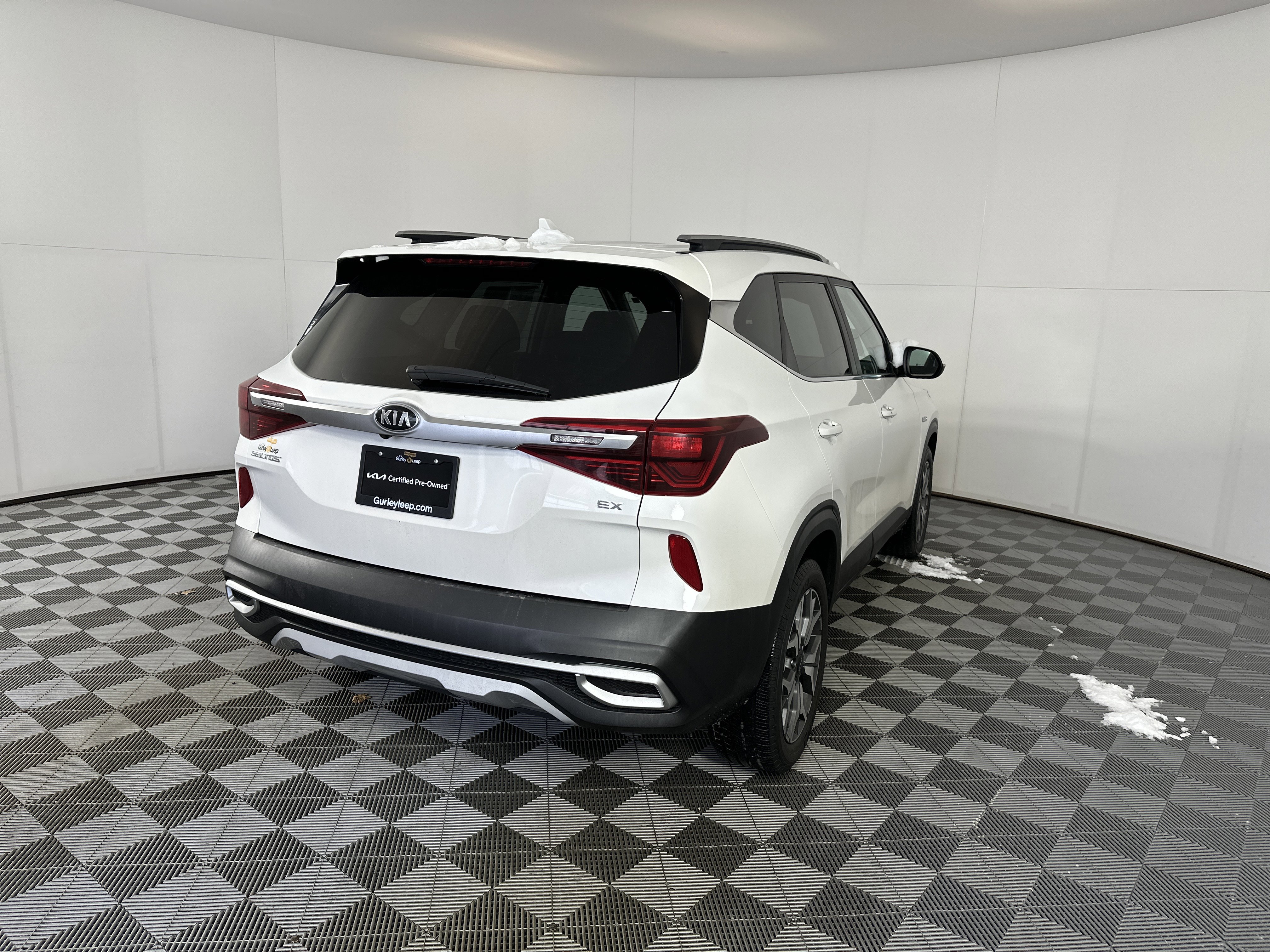 Certified 2021 Kia Seltos EX image 10