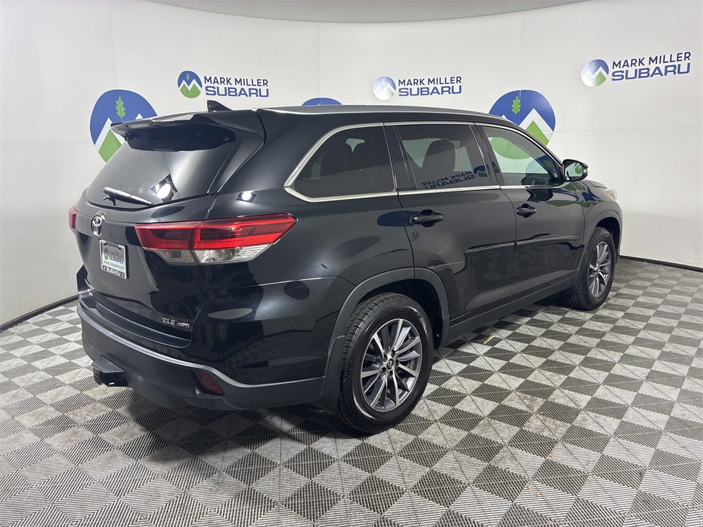 Used 2019 Toyota Highlander XLE image 10