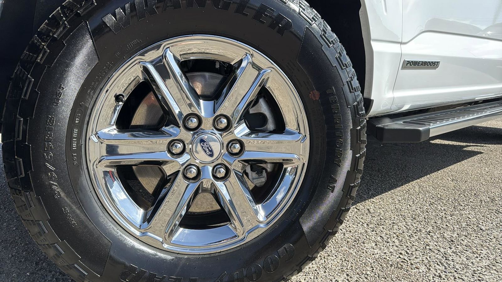 Used 2025 Ford F150 XLT w/ Equipment Group 301A Standard image 9