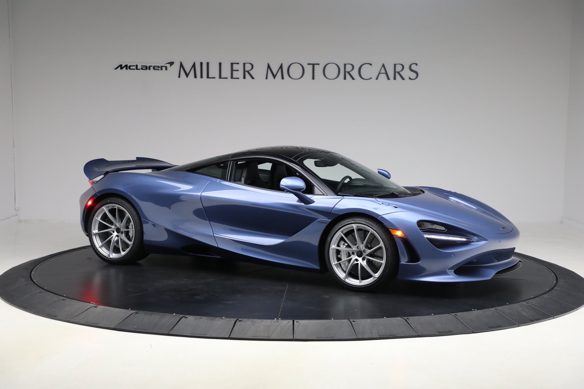 Used 2026 McLaren 750S RWD image 10