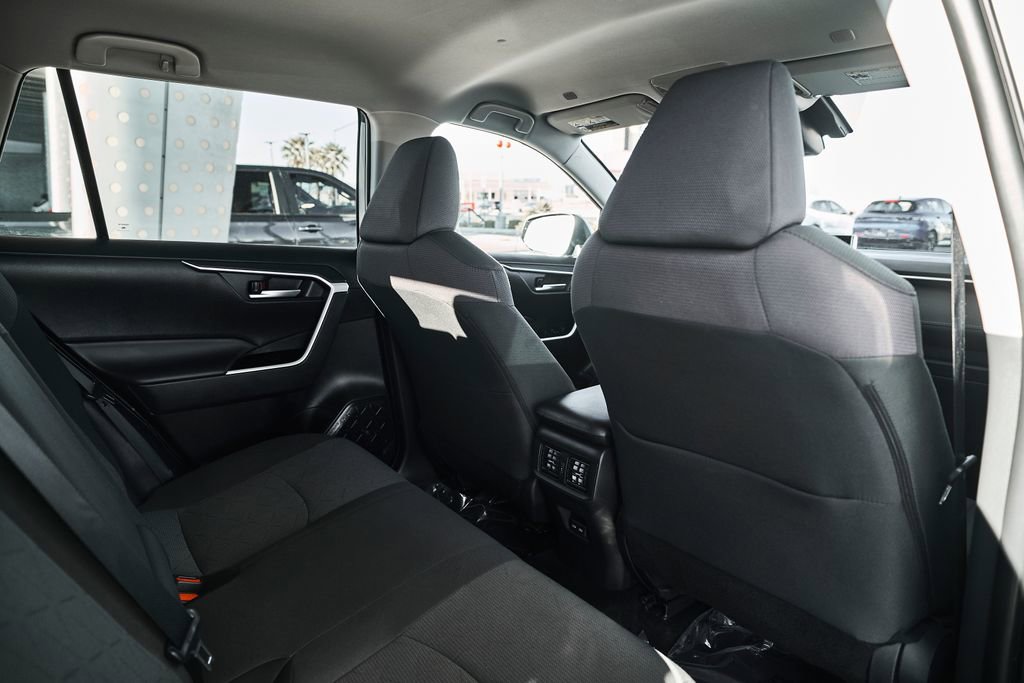 Used 2025 Toyota RAV4 XLE w/ Weather Package AWD/4WD image 11