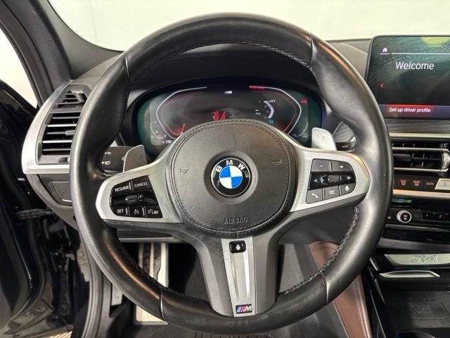 Used 2023 BMW X4 xDrive30i w/ M Sport Package AWD/4WD image 11