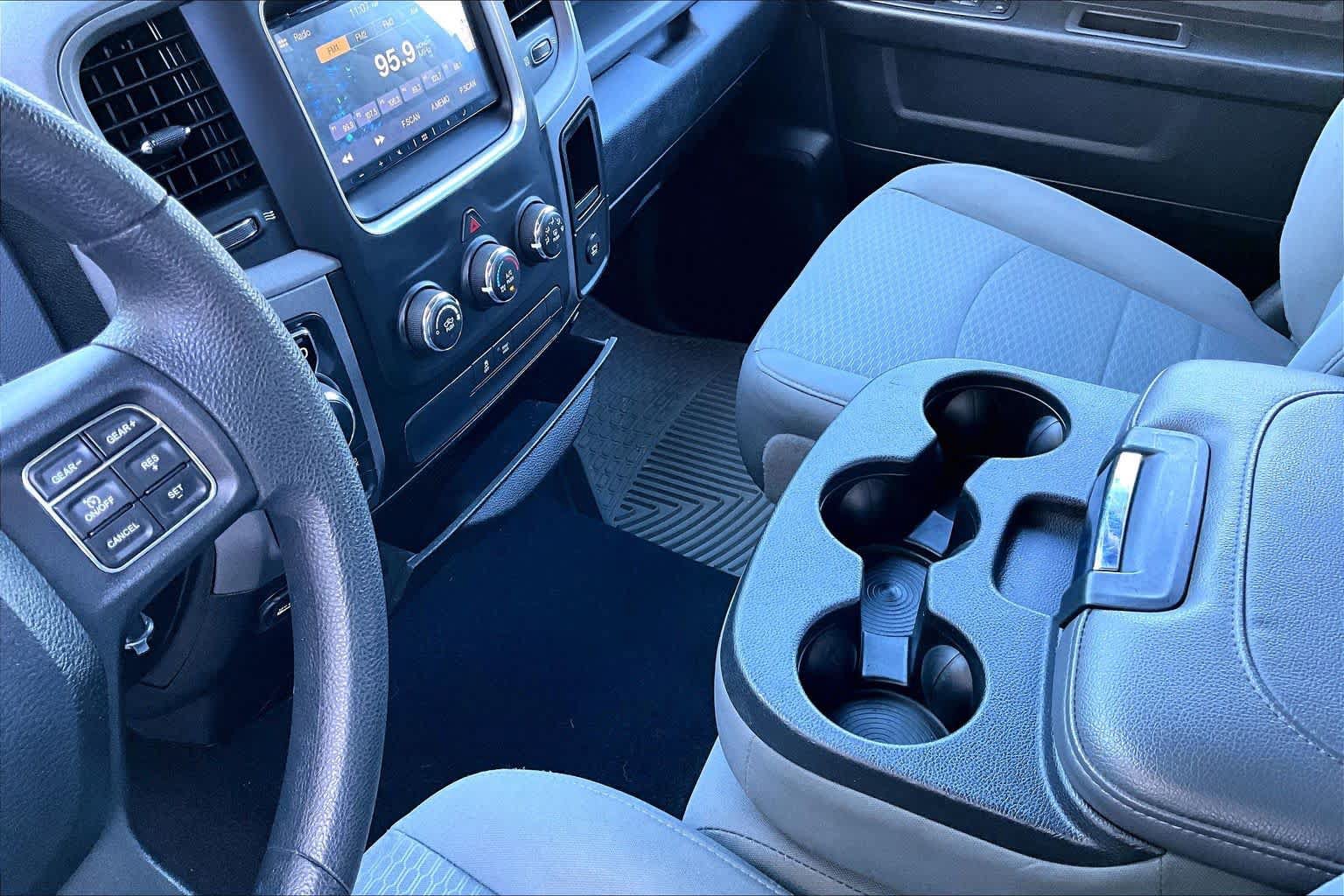 Used 2019 RAM 1500 Express AWD/4WD image 17
