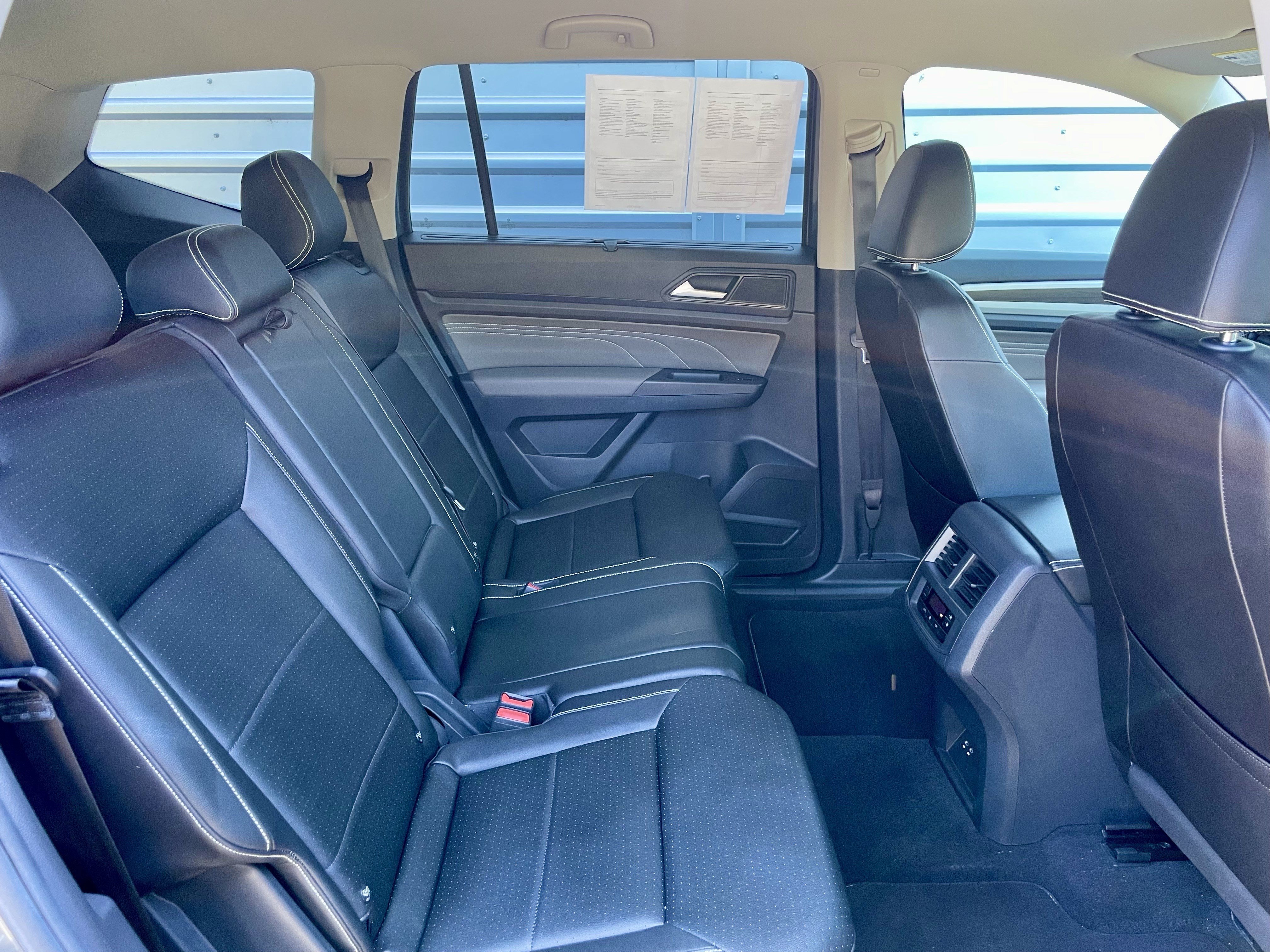 Used 2023 Volkswagen Atlas SE w/ Black Wheel Package AWD/4WD image 29