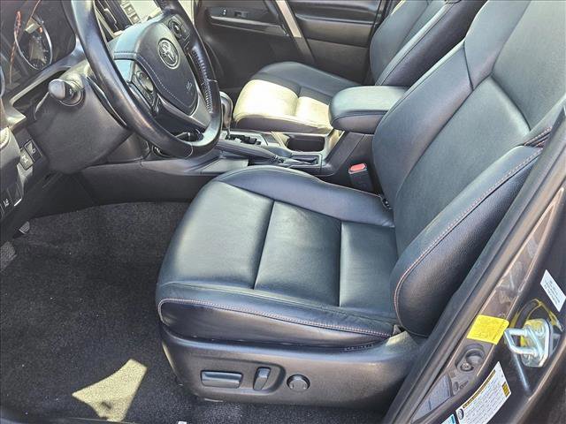 Used 2017 Toyota RAV4 SE AWD/4WD image 15