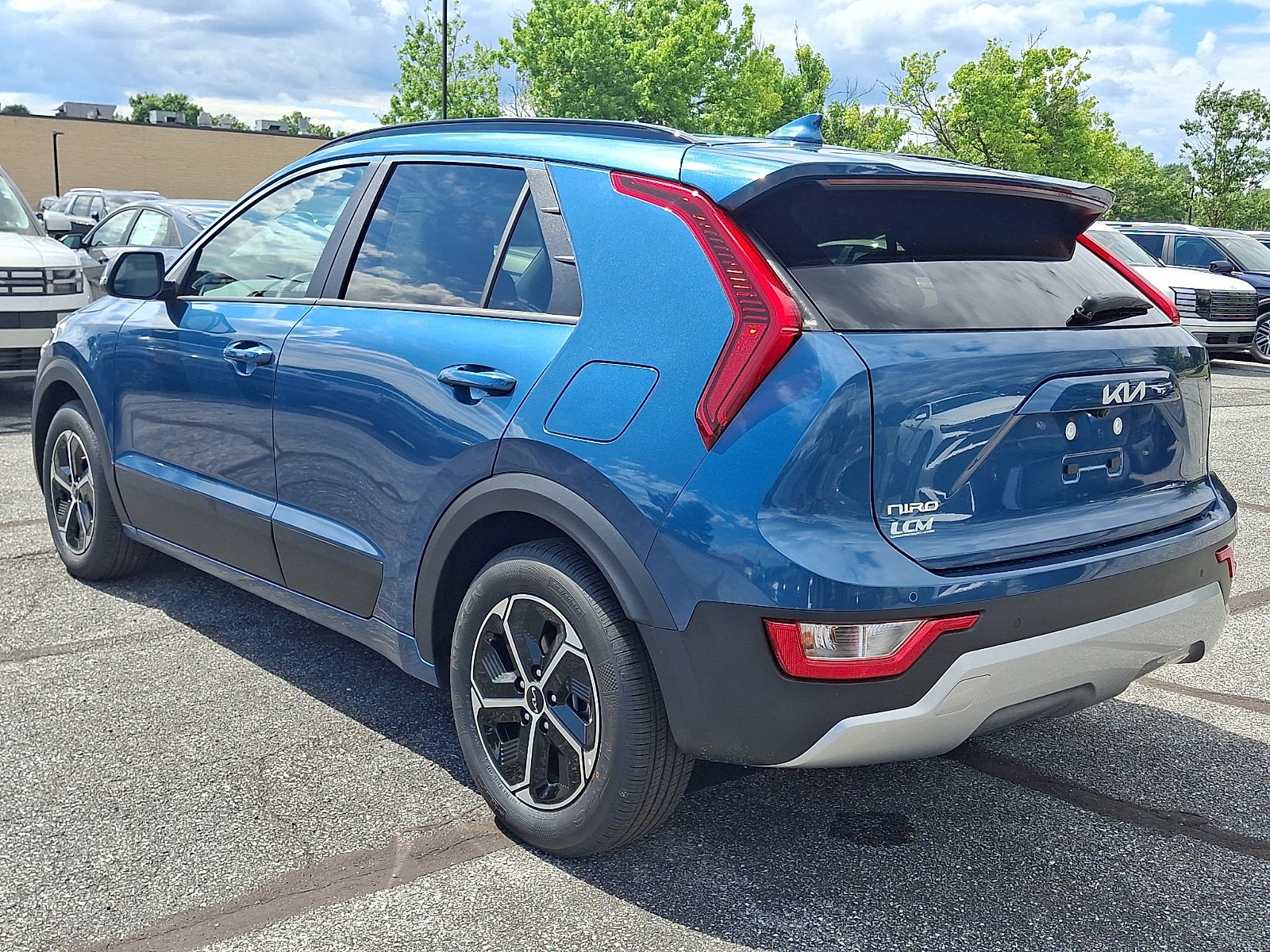 New 2026 Kia Niro EX FWD image 4