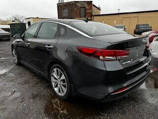 Used 2018 Kia Optima S w/ Pano Sport Package image 3