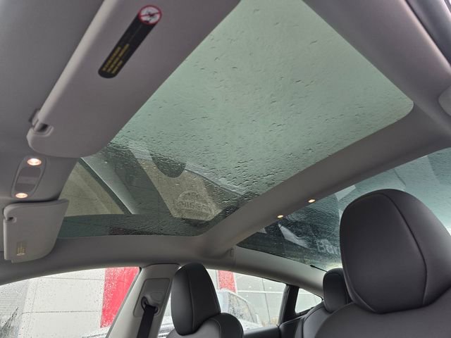 Used 2023 Tesla Model 3 Performance image 22