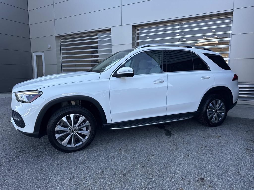 Used 2020 Mercedes-Benz GLE 350 4MATIC image 3