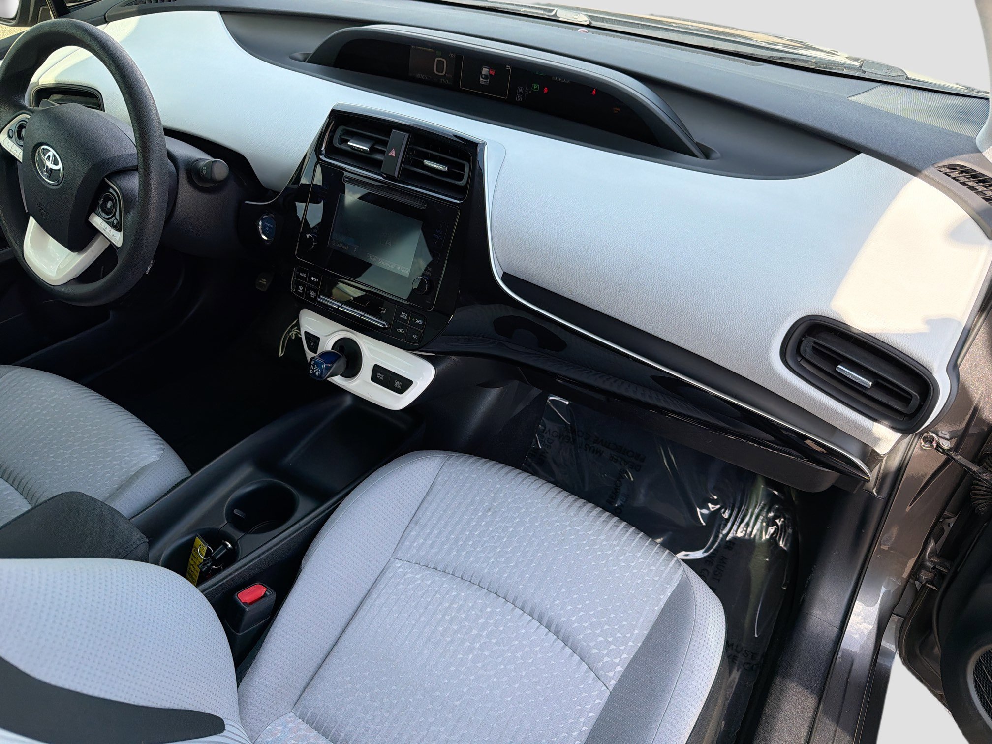 Used 2017 Toyota Prius Two image 13