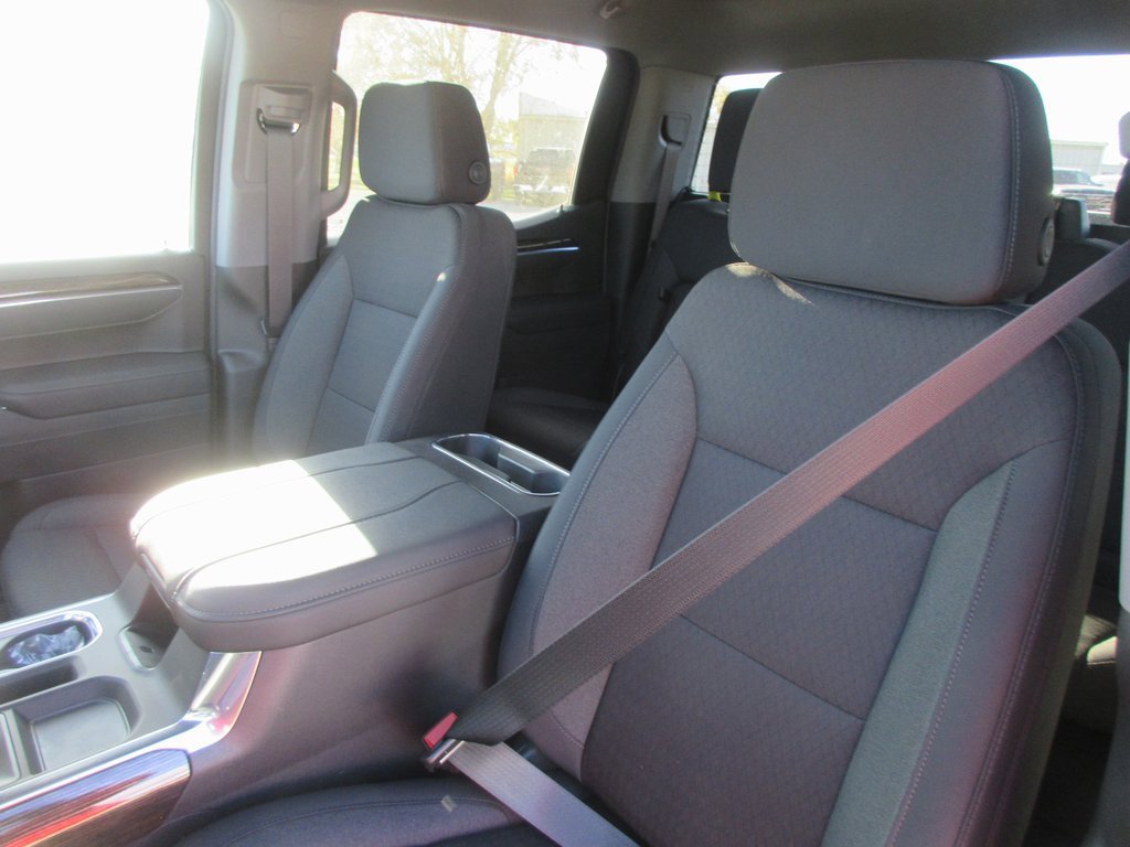 New 2026 GMC Sierra 1500 Elevation image 14