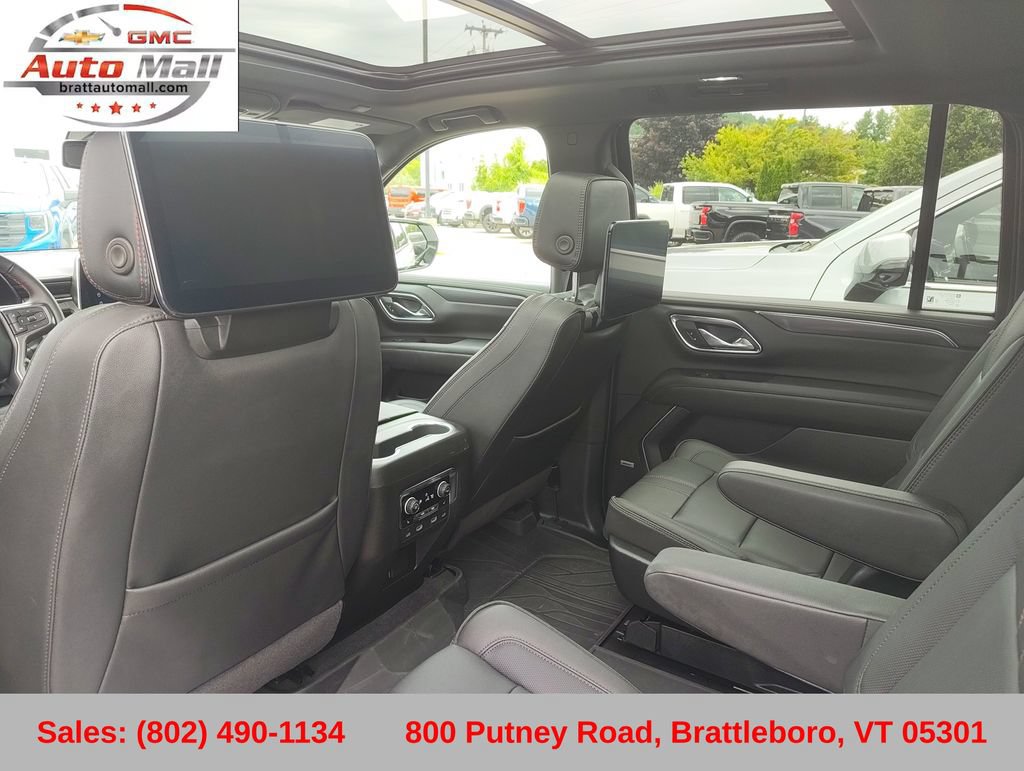 Certified 2024 Chevrolet Suburban RST w/ Luxury Package AWD/4WD image 25