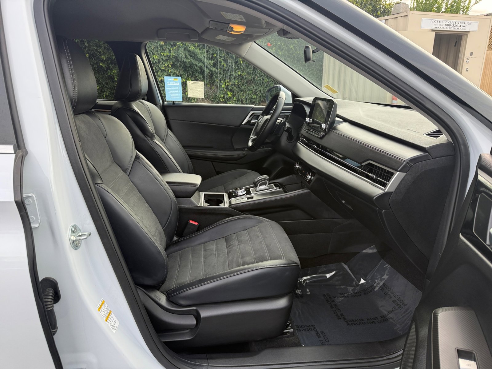 Used 2024 Mitsubishi Outlander SE image 20