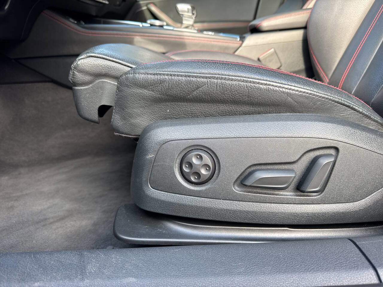 Used 2018 Audi A4 2.0T Premium Plus w/ Premium Plus Package image 31