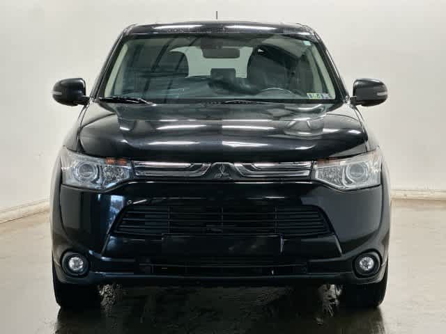 Used 2014 Mitsubishi Outlander GT AWD/4WD image 32