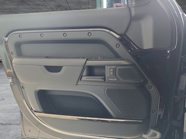 New 2026 Land Rover Defender 110 OCTA image 24
