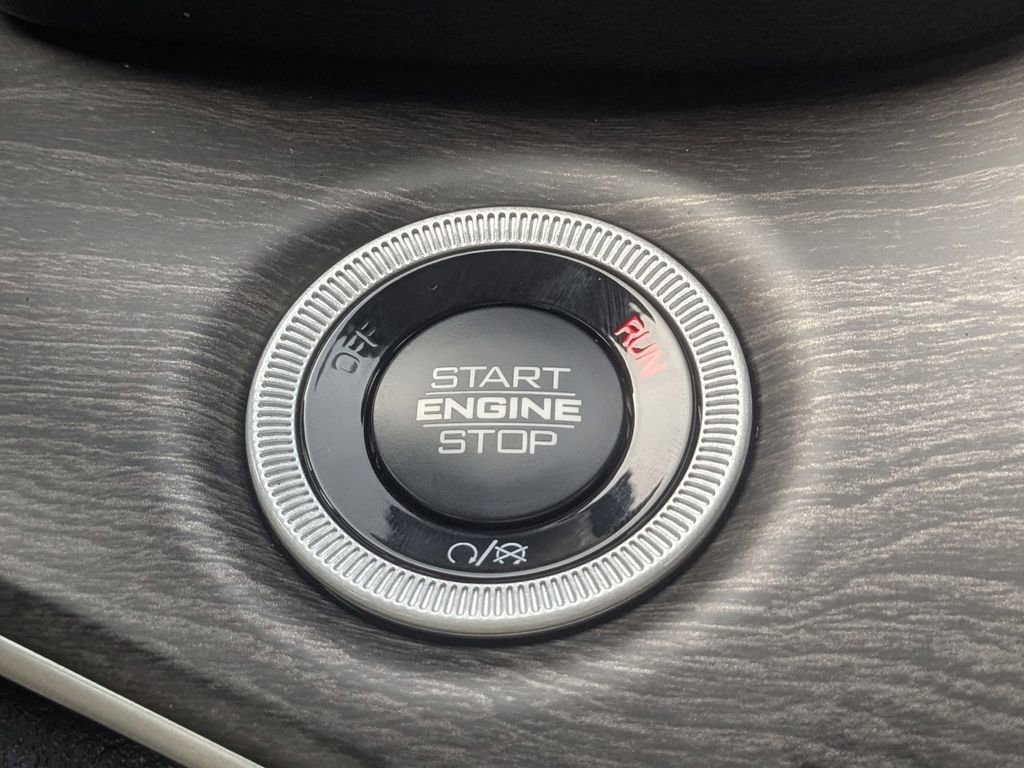 New 2025 Jeep Grand Cherokee L Limited w/ Trailer Tow Package image 22