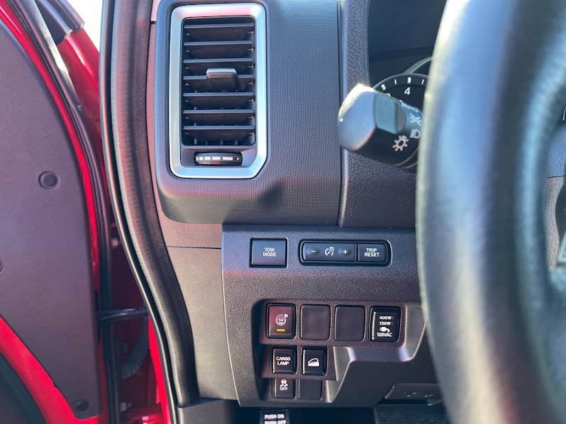 Used 2023 Nissan Frontier SV w/ SV Convenience Package image 11