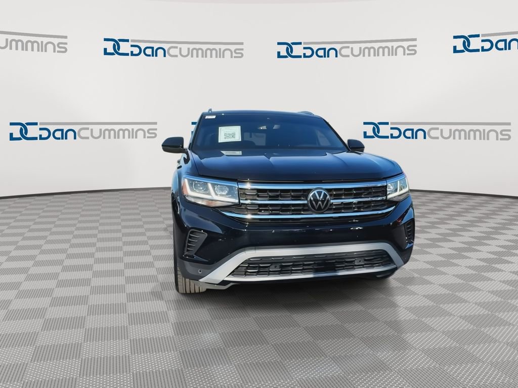 Used 2023 Volkswagen Atlas Cross Sport SEL image 3