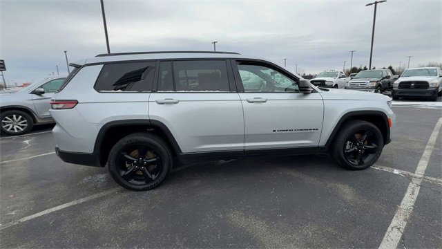 Used 2021 Jeep Grand Cherokee L Laredo image 9