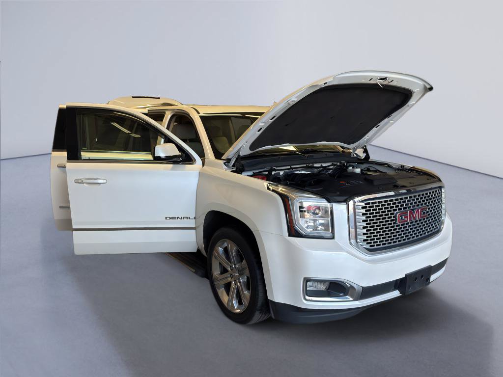 Used 2016 GMC Yukon XL Denali w/ Open Road Package AWD/4WD image 9
