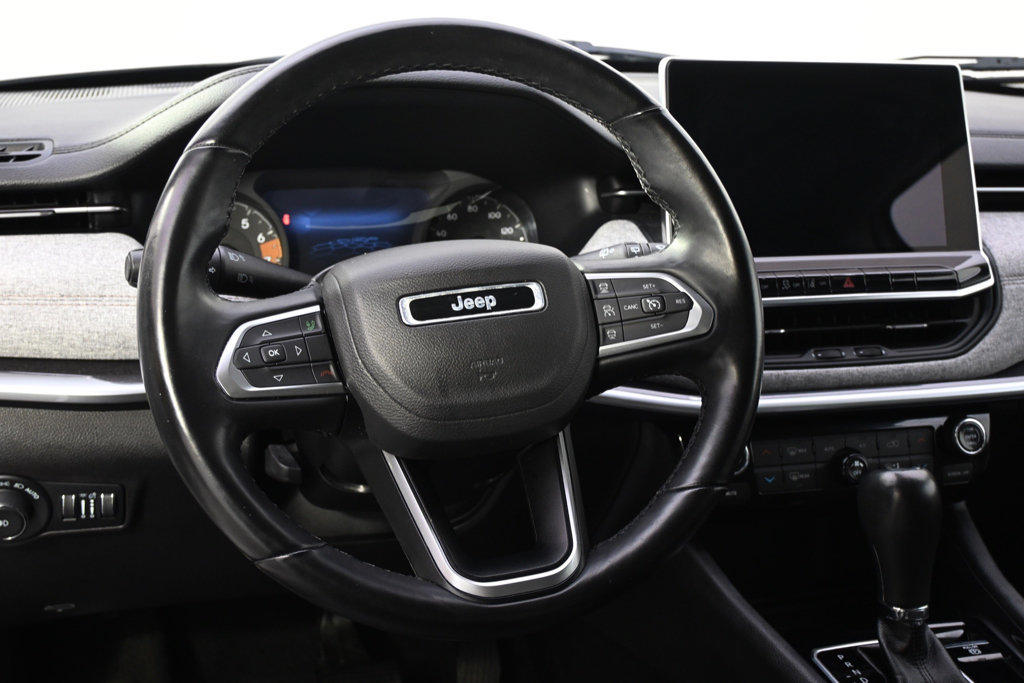 Used 2022 Jeep Compass Latitude AWD/4WD image 12