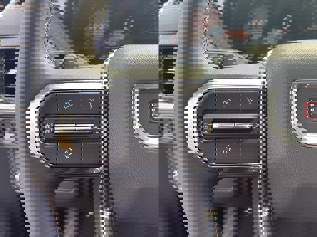 New 2026 GMC Yukon Elevation image 16