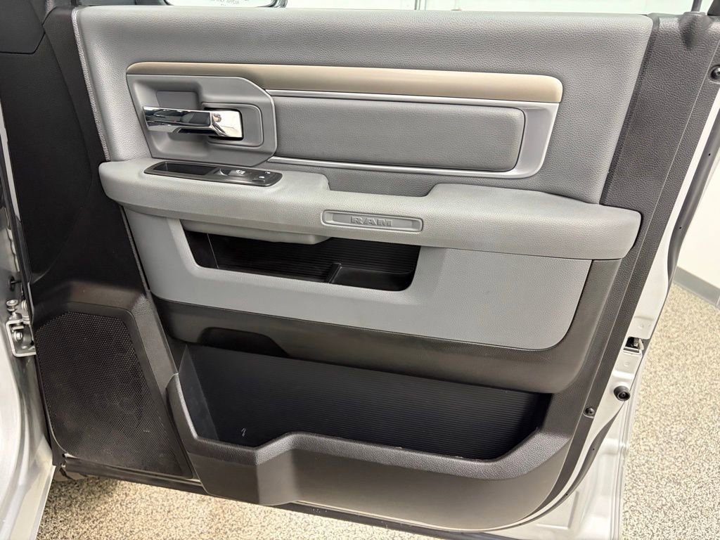 Used 2015 RAM 1500 Big Horn image 35