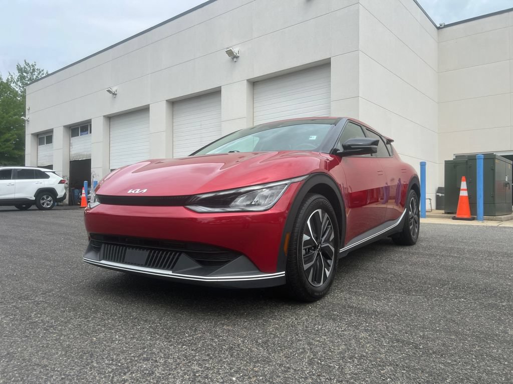 Used 2024 Kia EV6 Light RWD image 32