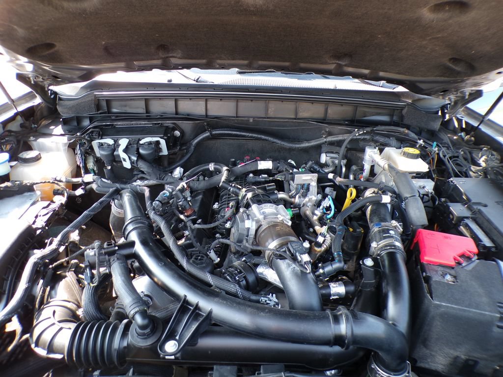 Used 2022 Ford Bronco Outer Banks AWD/4WD image 32