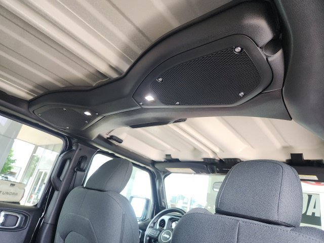 Used 2025 Jeep Gladiator Sport AWD/4WD image 26