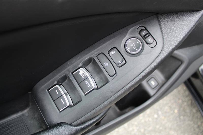 Used 2018 Honda Accord LX image 12