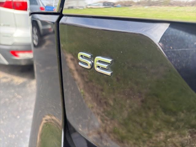 Used 2025 Volkswagen Atlas SE image 9