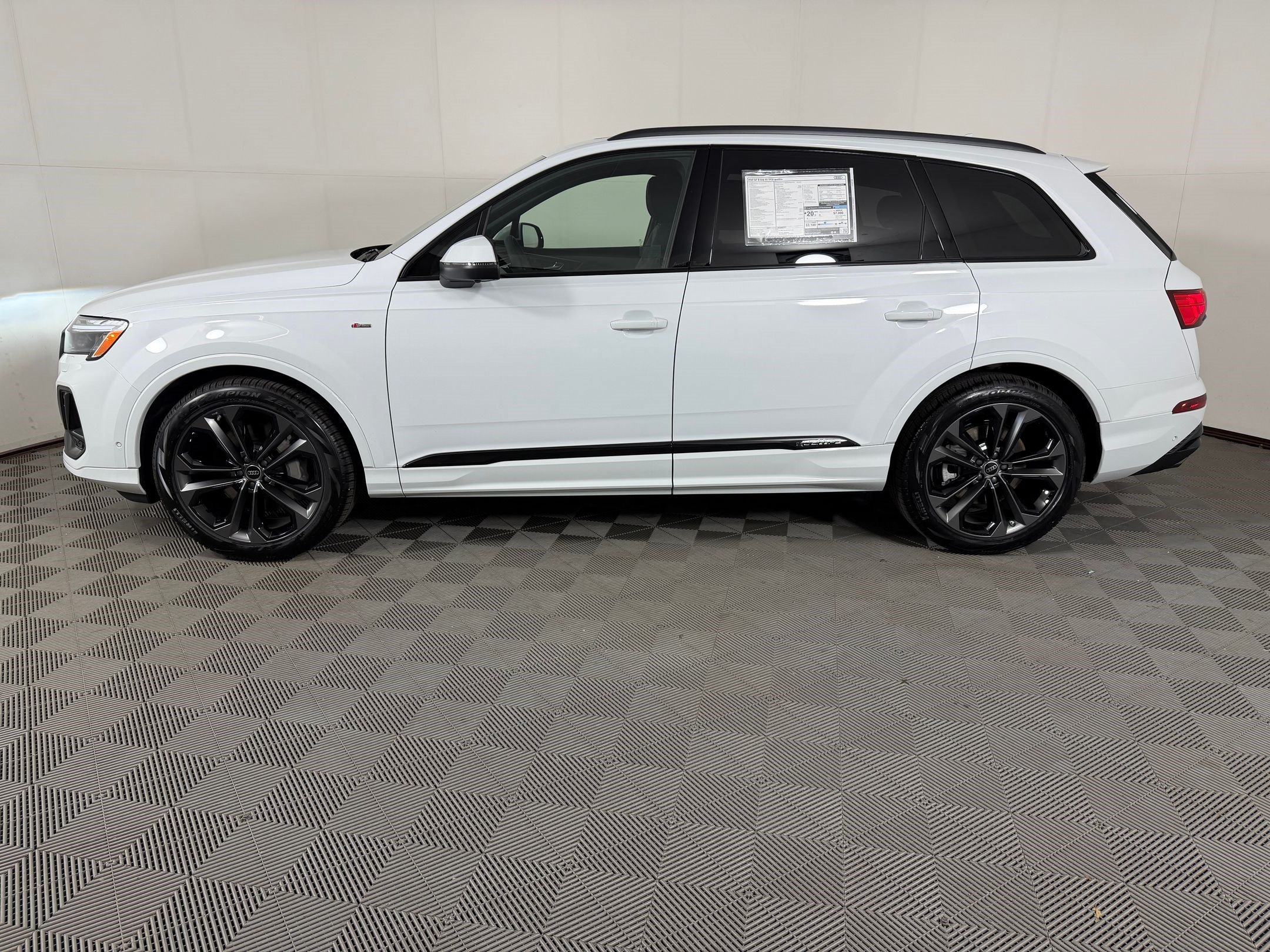 New 2026 Audi Q7 Premium Plus AWD/4WD image 2