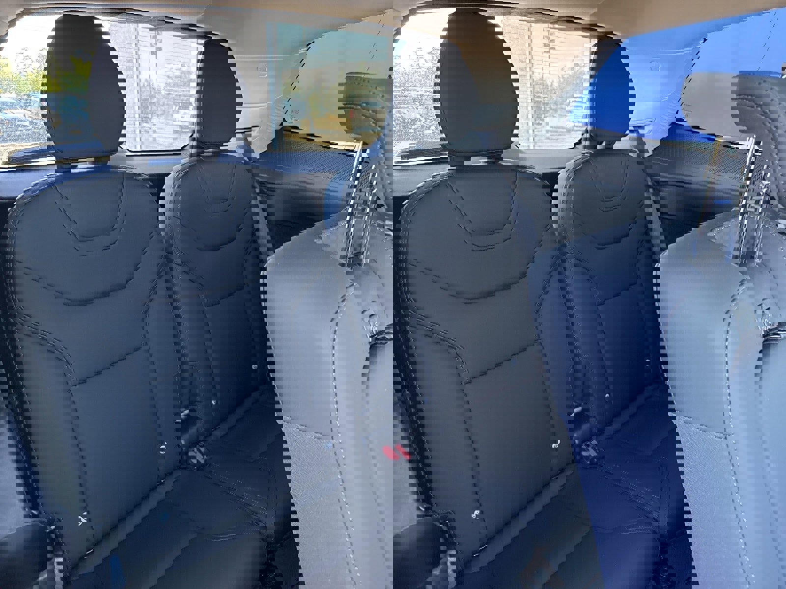 New 2025 Volvo EX90 Ultra image 22