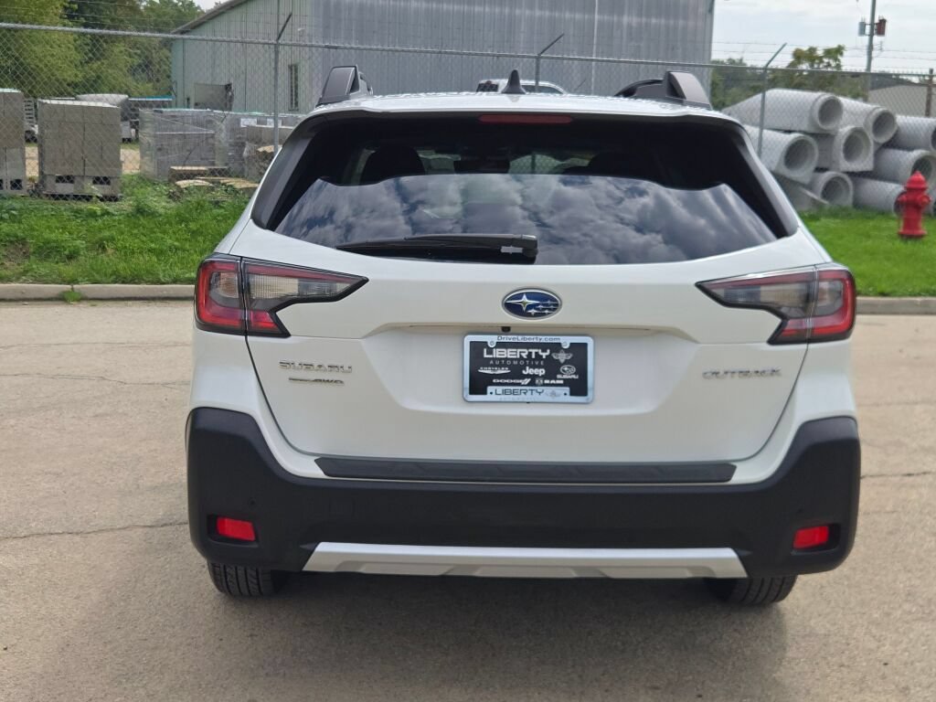Used 2024 Subaru Outback Limited AWD/4WD image 14