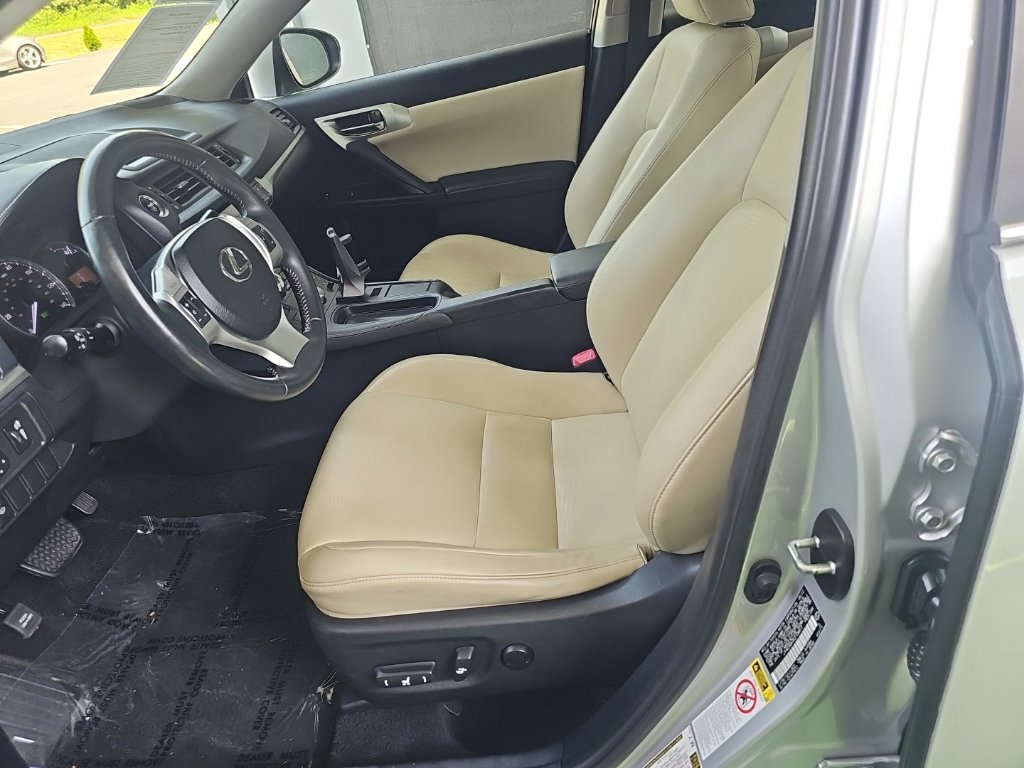 Used 2012 Lexus CT 200h Premium FWD image 33