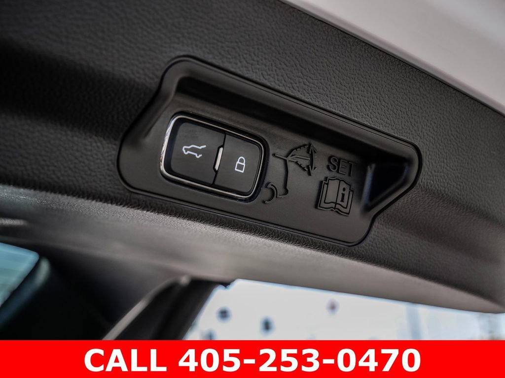 Used 2023 Ford Explorer Limited AWD/4WD image 13