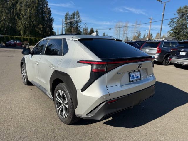 Used 2023 Toyota bZ4X XLE w/ Weather Package image 7