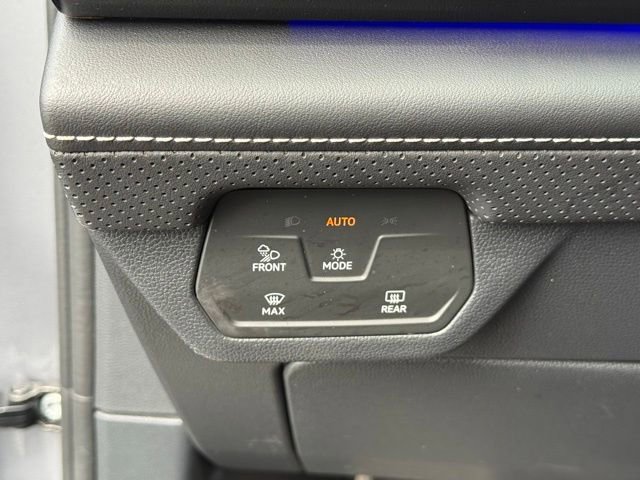 Used 2024 Volkswagen Atlas SEL Premium R-Line AWD/4WD image 25