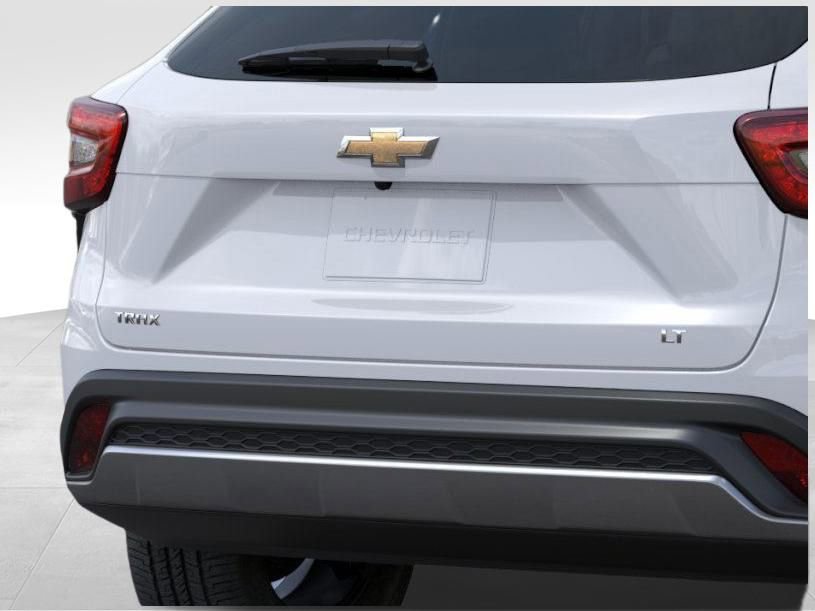 New 2026 Chevrolet Trax LT w/ Sunroof Package image 14