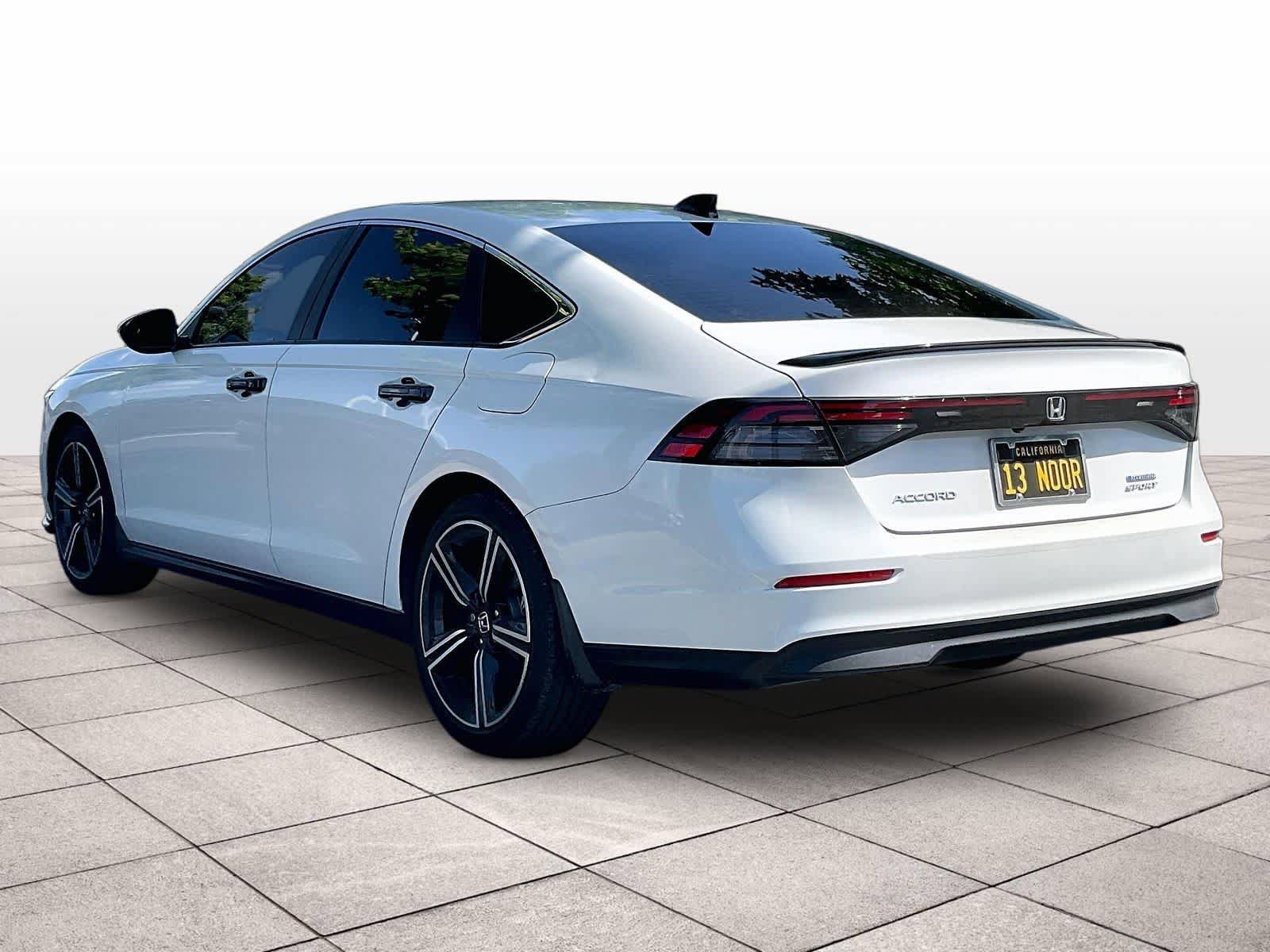 Used 2025 Honda Accord Sport image 12