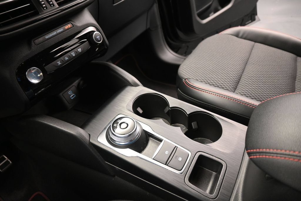 Certified 2023 Ford Escape ST-Line w/ Tech Pack #1 FWD image 16